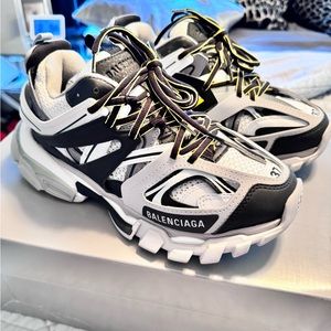 Balenciaga tricolor track sneaker